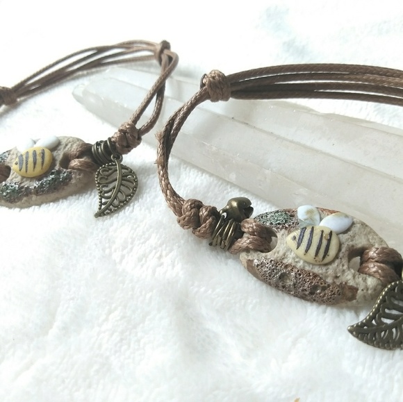 Bumble Bee Adjustable Bracelet - Picture 2 of 2